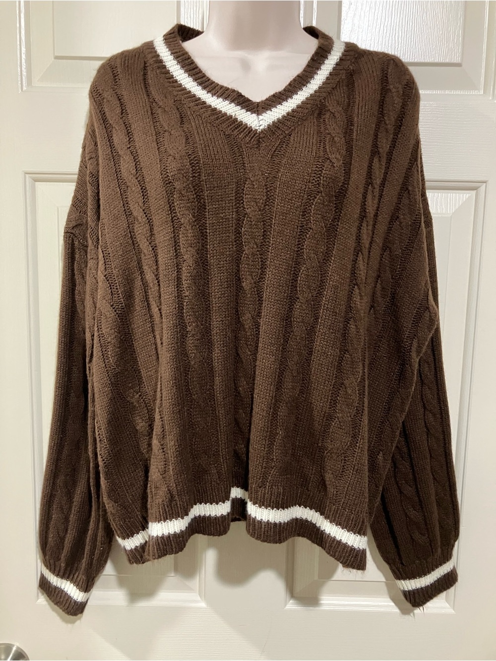 Shein woman large US 8-10 pullover sweater